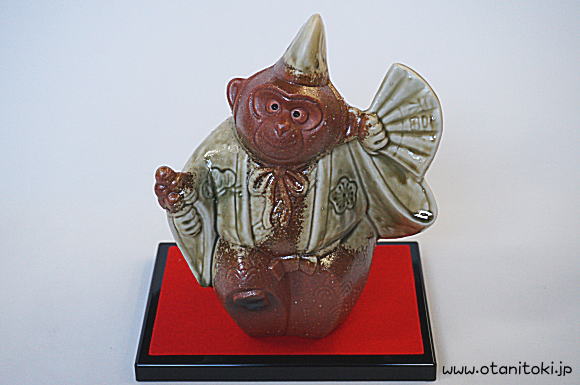 申11番茶色干支置物拡大画像