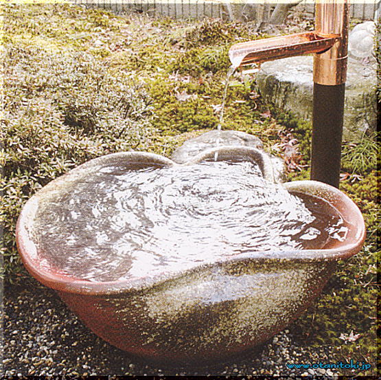 ４０ℓ古信楽変形水瓶雨水貯水タンクの画像